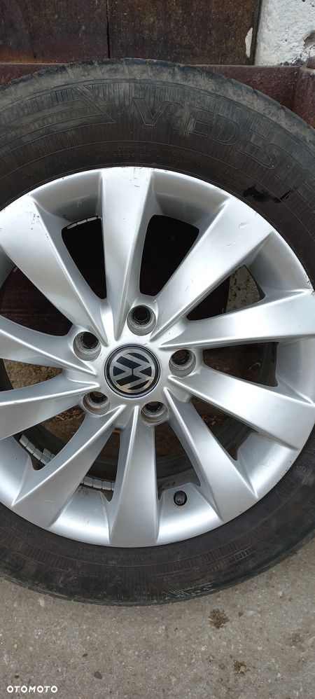 4x Felgi z oponami 195/65r15 - 3