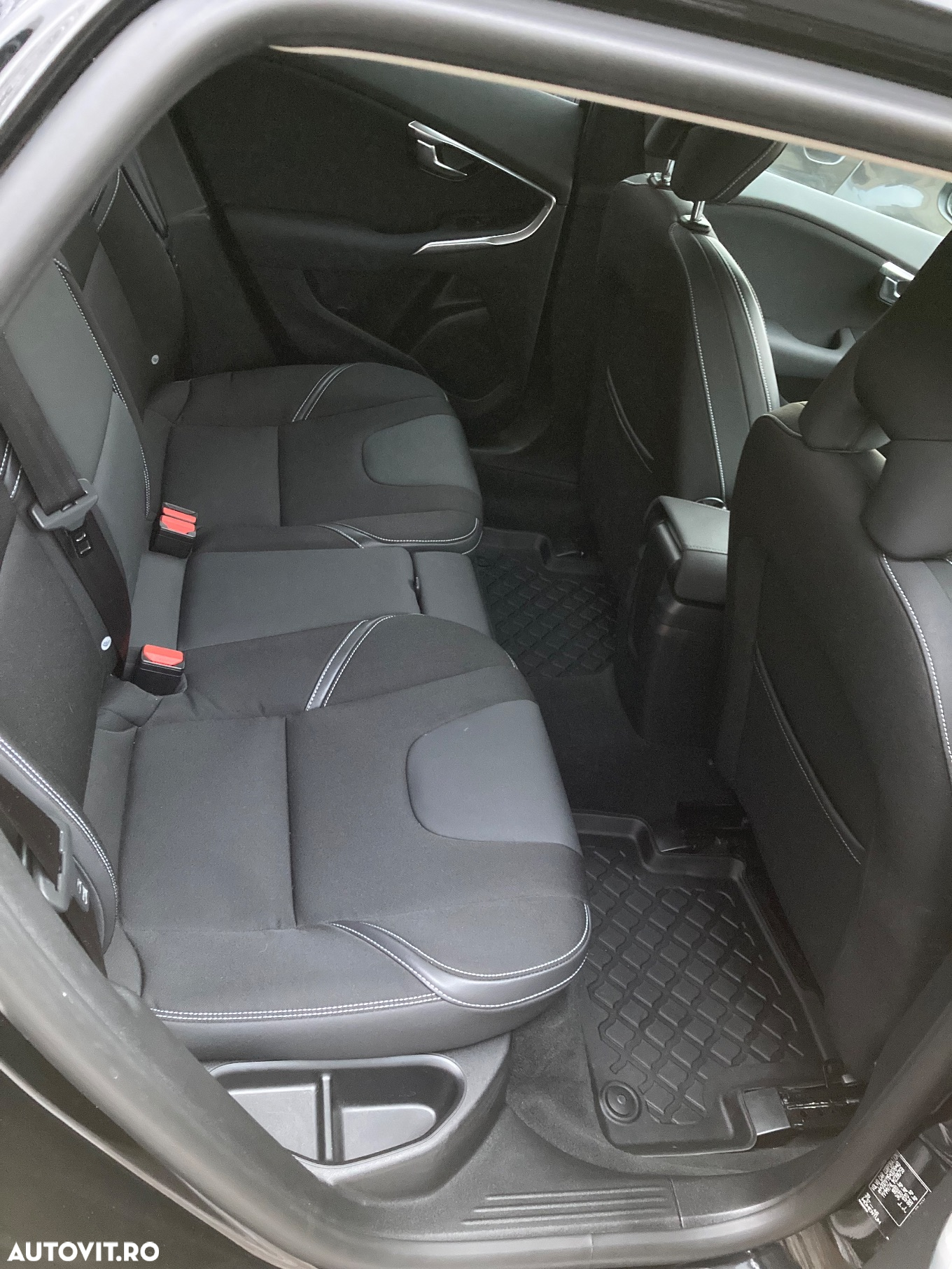 Volvo V40 D2 - 9