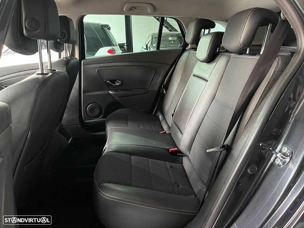 Renault Mégane Sport Tourer 1.5 dCi GT Line SS - 13