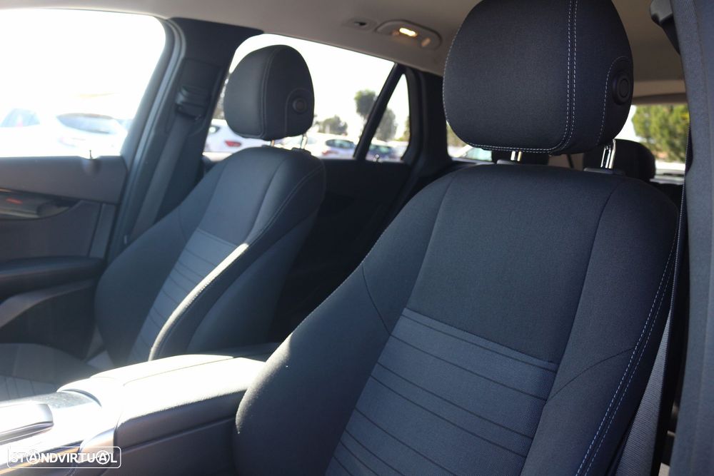 Mercedes-Benz GLC 300 e 4Matic - 36