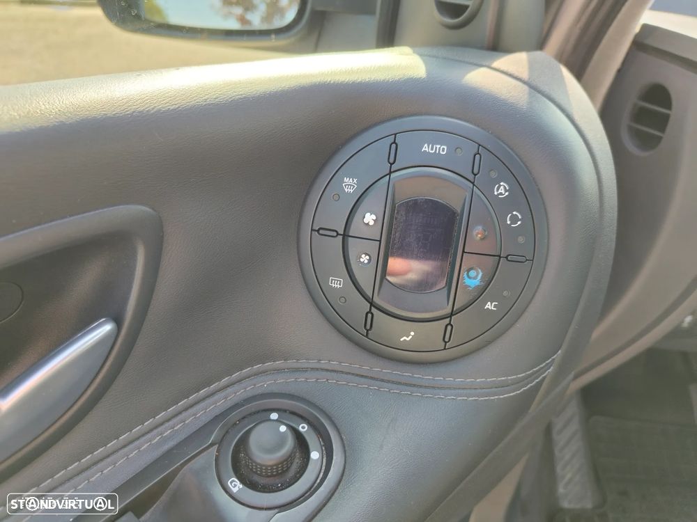 Renault Espace 2.0 dCi FAP Aut. Privilege - 26