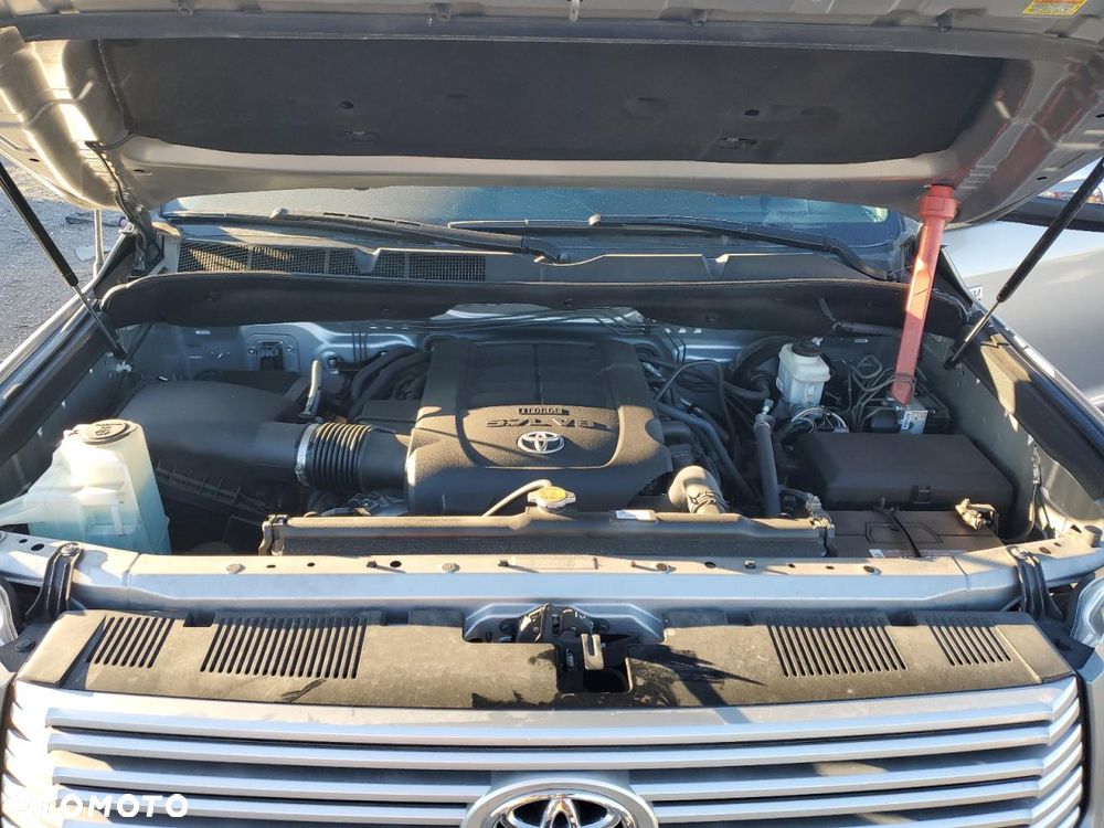 Toyota Tundra - 11