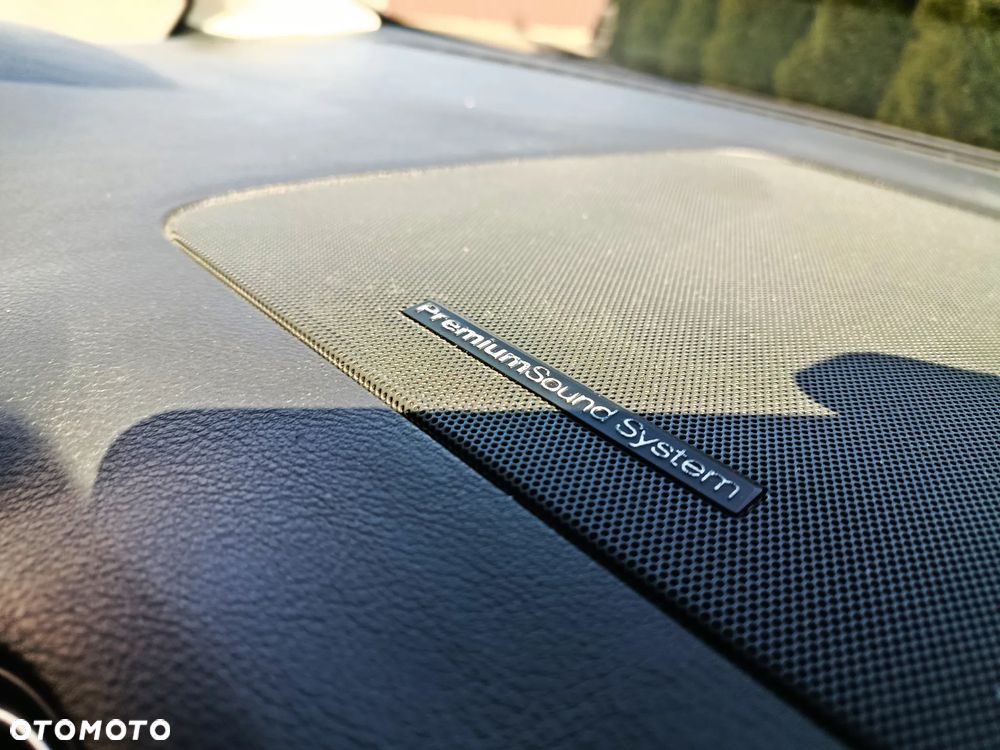 Ford S-Max 2.0 TDCi DPF Champions Edition - 31