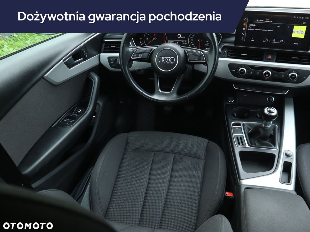 Audi A4 Limousine - 9