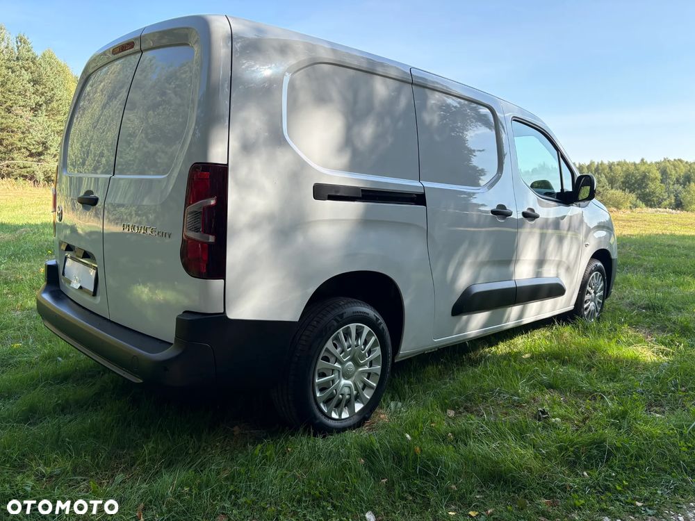 Toyota Proace City Verso 1.5 D-4D Combi - 5