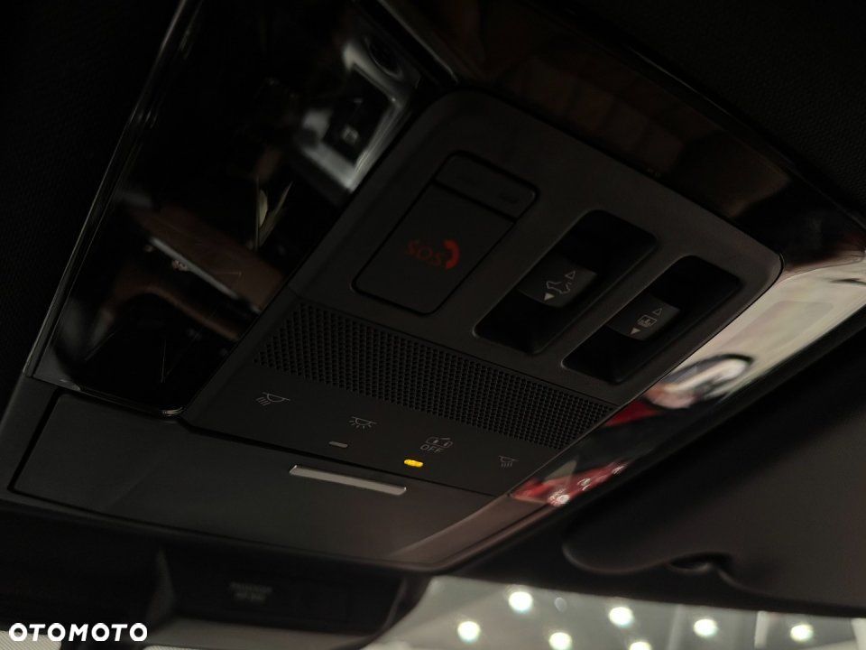 Mitsubishi Outlander - 18