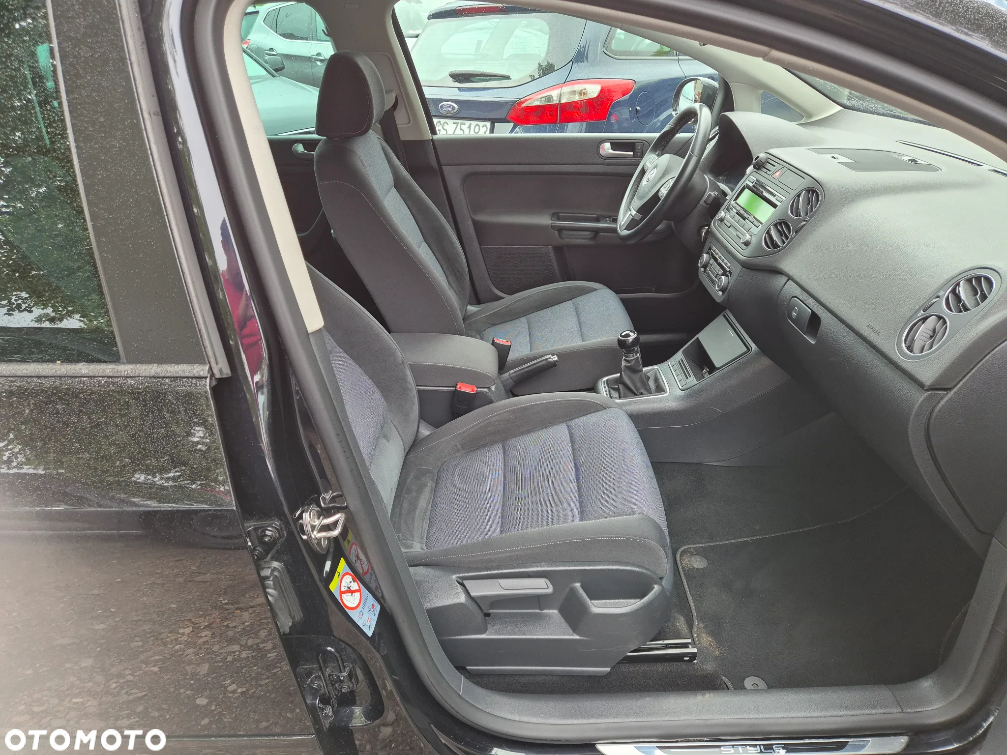 Volkswagen Golf Plus 1.6 TDI DPF Style - 11