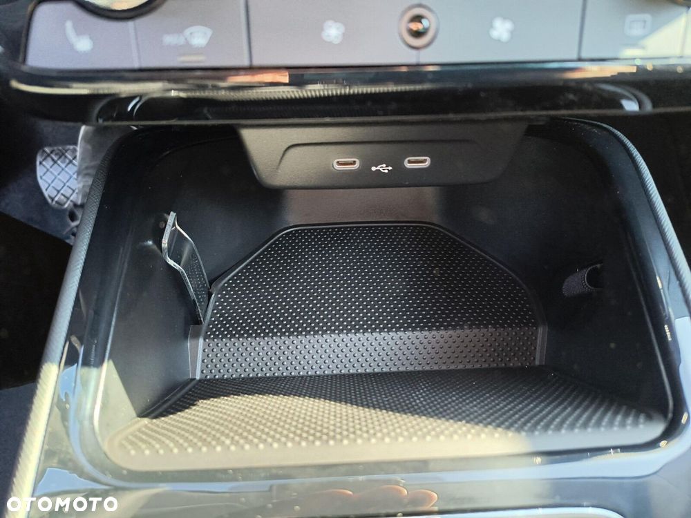 Skoda Fabia 1.0 TSI Drive DSG - 25