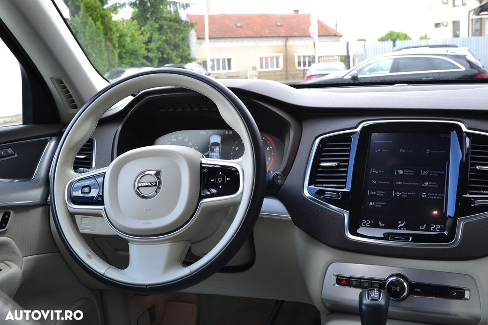 Volvo XC 90 T6 AWD Momentum - 24