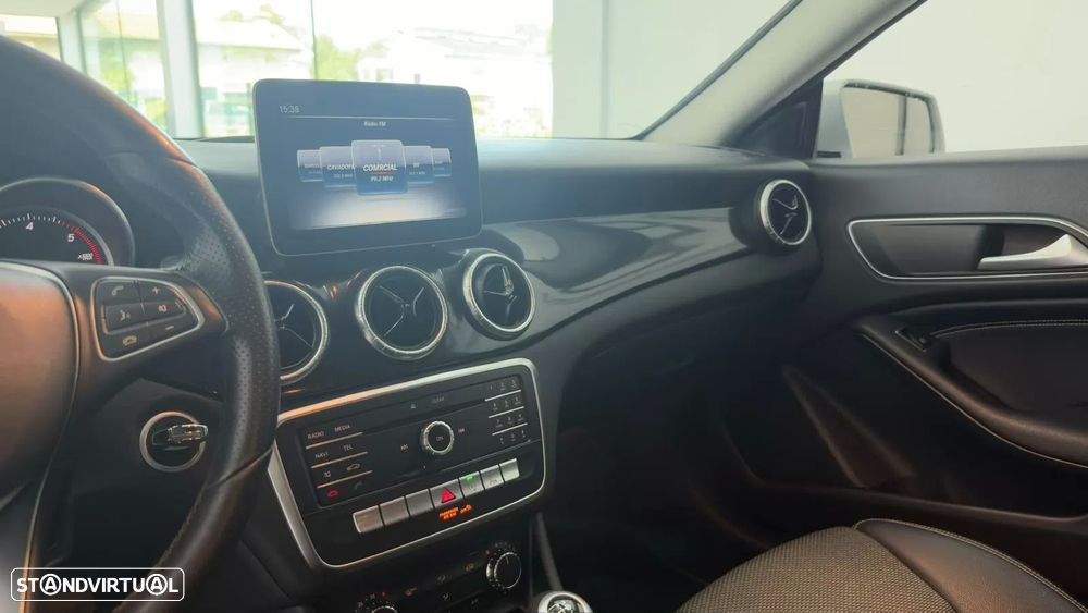 Mercedes-Benz CLA 180 d Shooting Brake Urban - 15