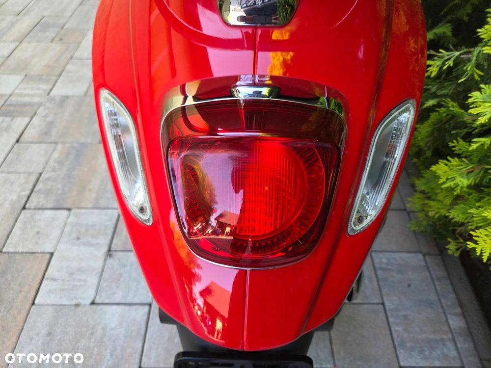 Piaggio Vespa - 22
