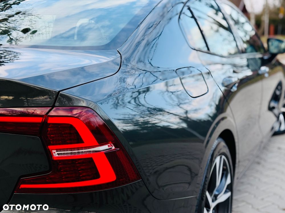 Volvo S60 T4 R-Design - 35