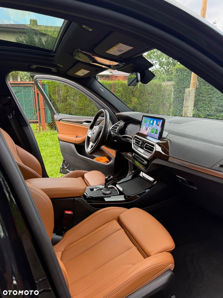 BMW X3 xDrive30i Luxury Line - 16