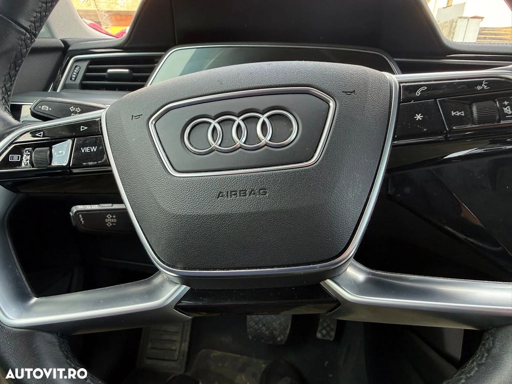 Audi e-tron - 25
