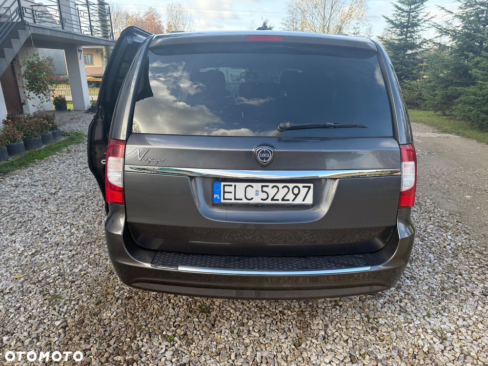 Lancia Voyager 2.8CRD Gold - 15