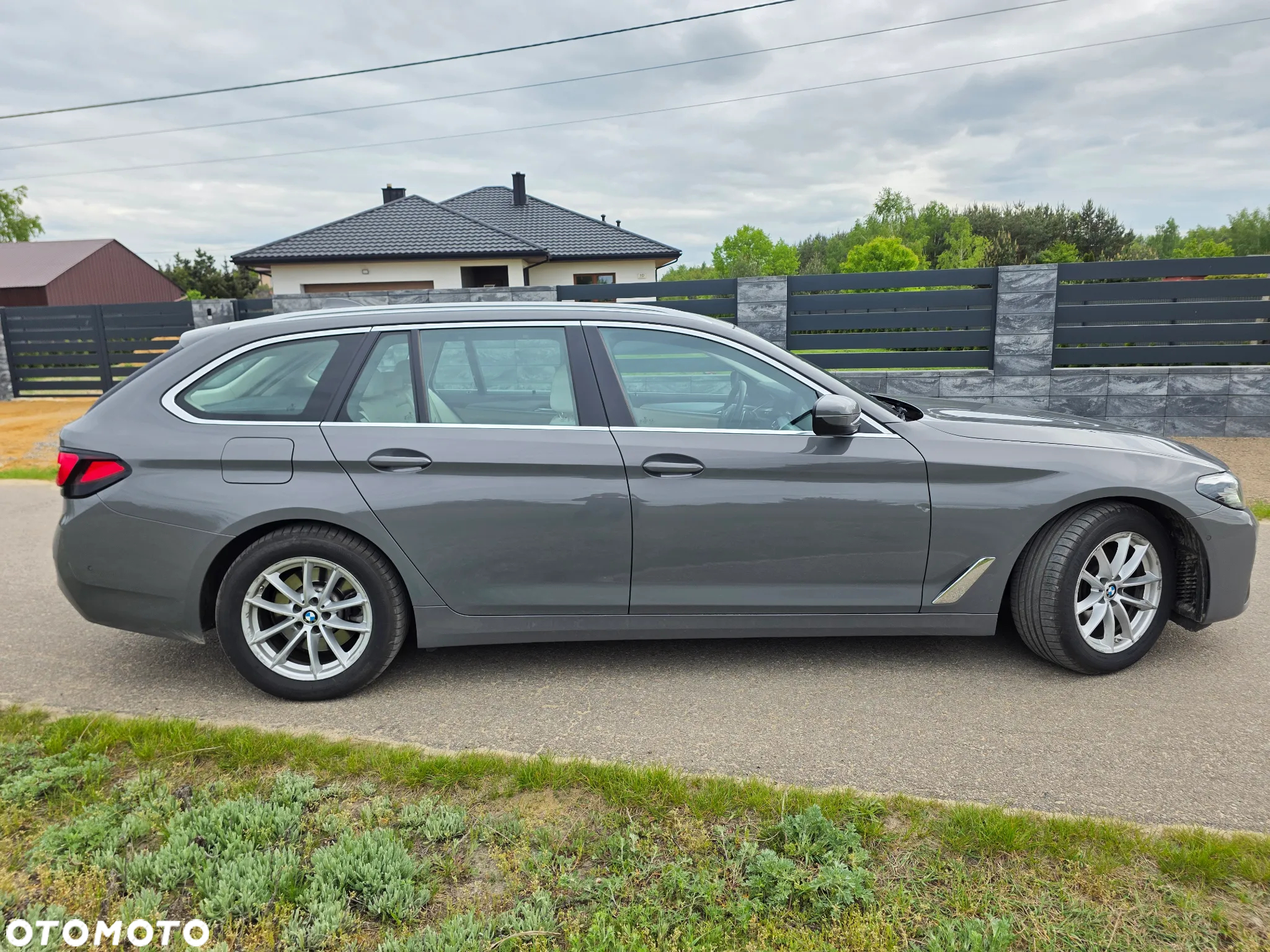 BMW Seria 5 520d Touring Luxury Line - 6