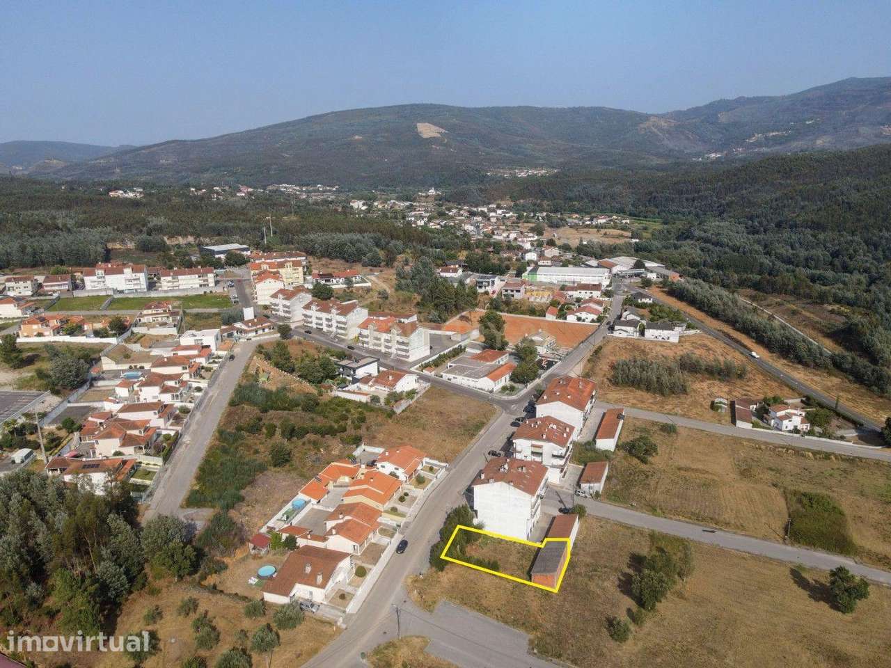 Lote - Construção de Prédio - Grande imagem: 2/6