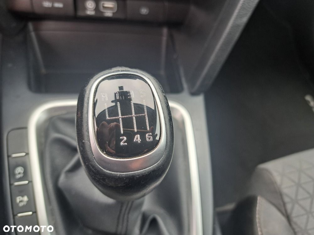 Kia Ceed 1.4 T-GDI L - 10