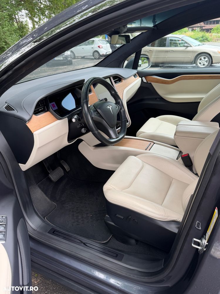 Tesla Model X Long Range - 4