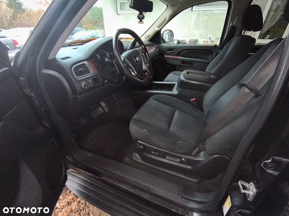 Chevrolet Tahoe - 6