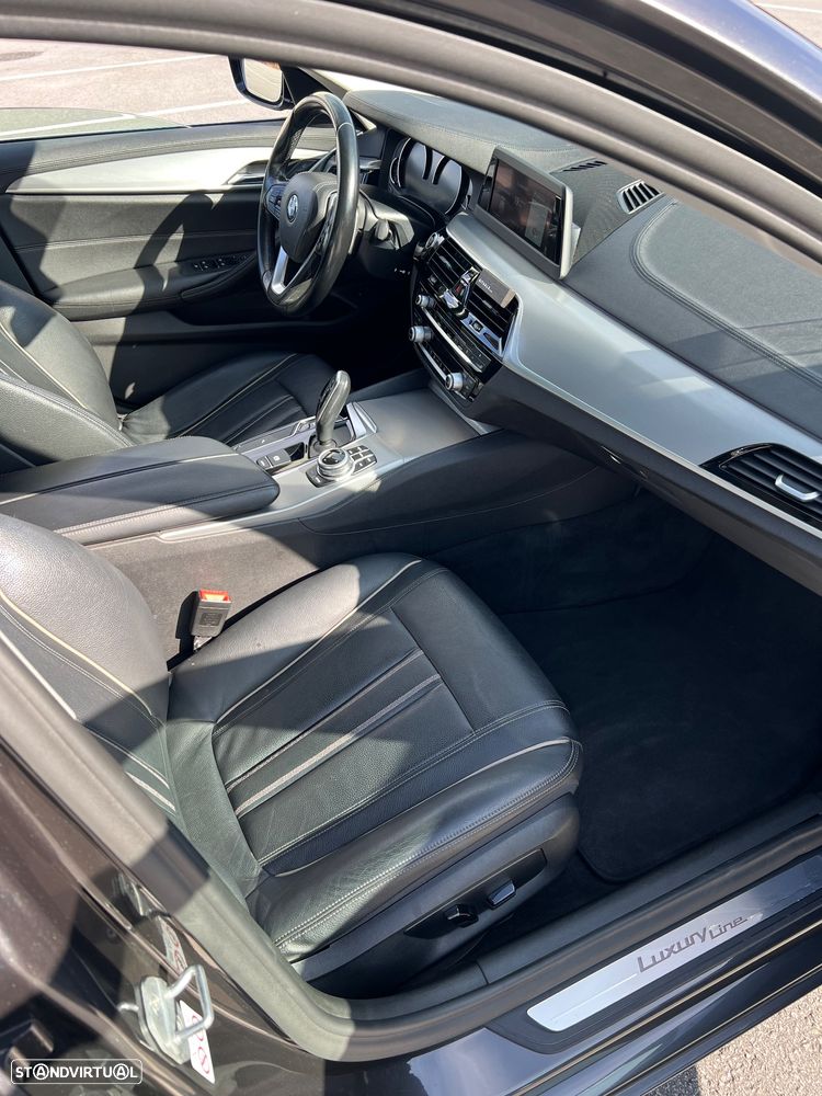 BMW 525 d Line Luxury Auto - 10