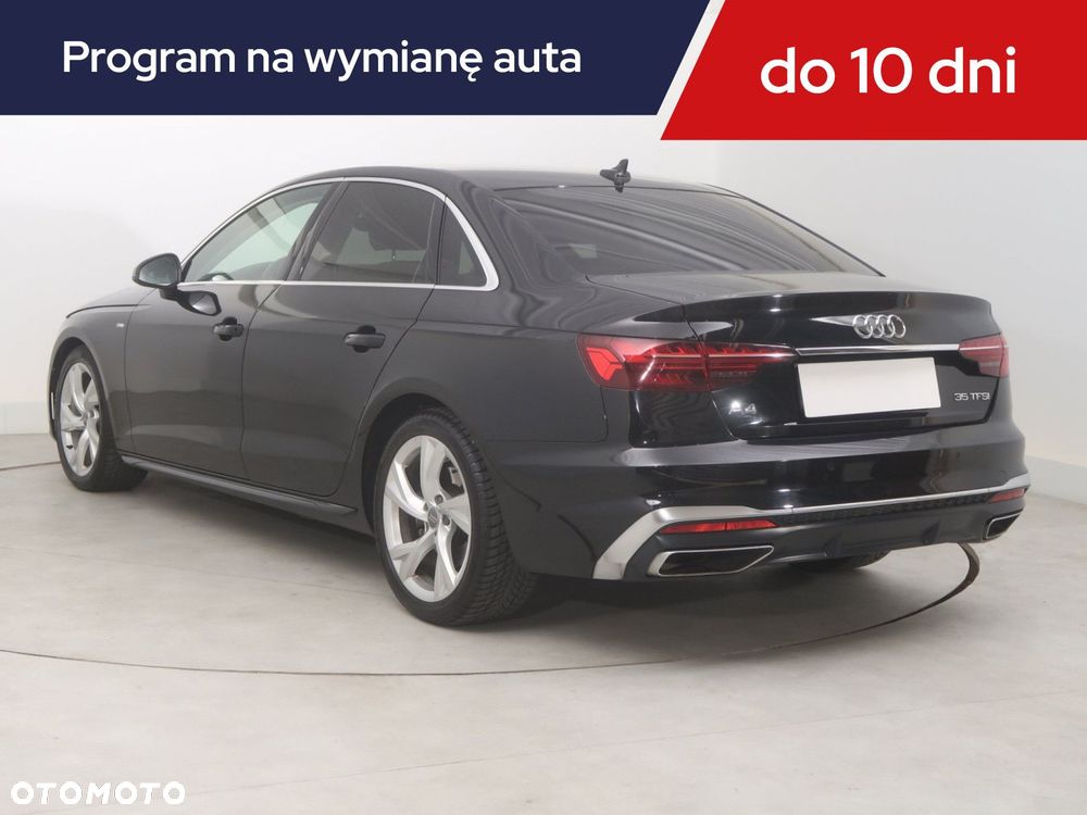 Audi A4 Limousine - 6