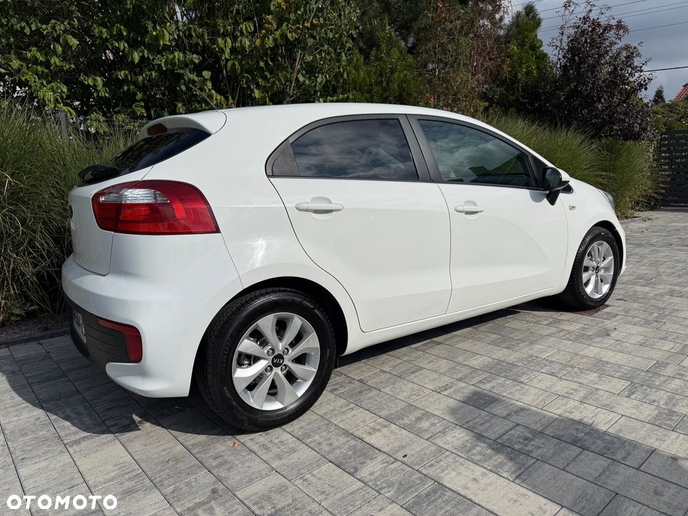 Kia Rio 1.2 Business Line - 32