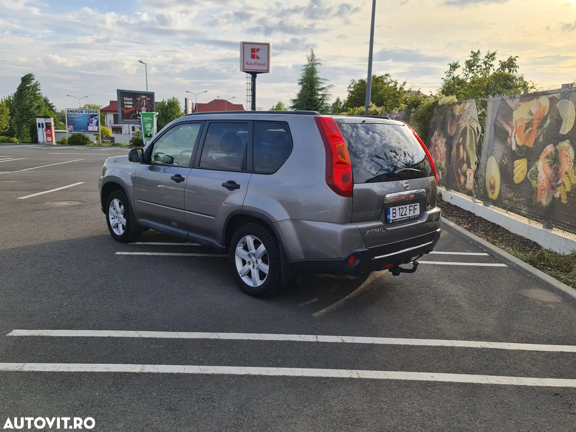 Nissan X-Trail 2.0 dCi 4x4 DPF XE - 3