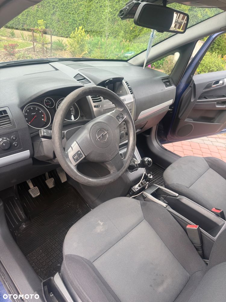 Opel Zafira 1.6 - 12