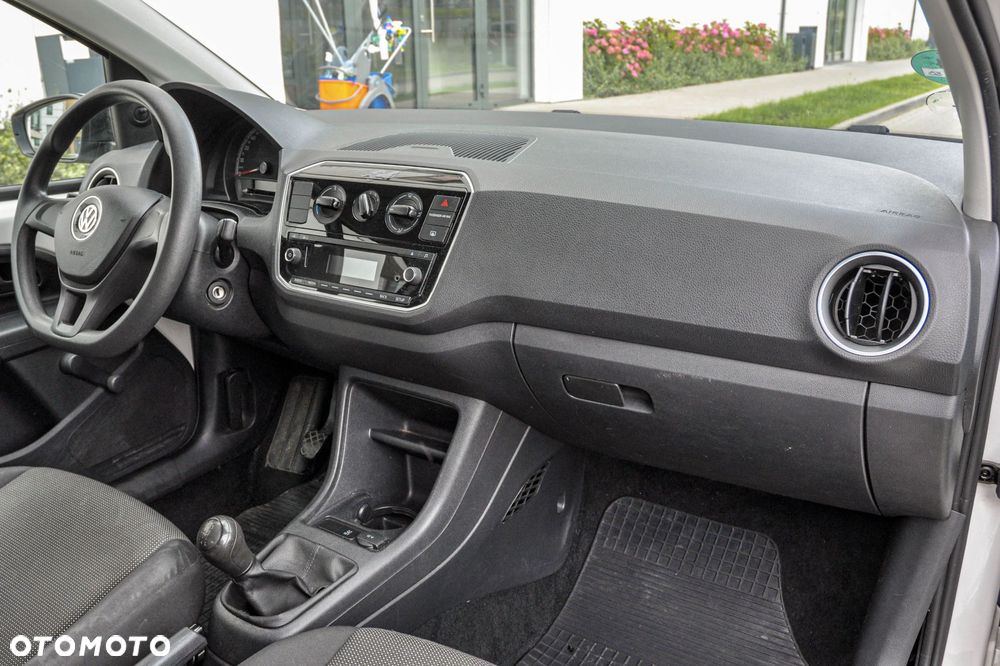 Volkswagen up! - 10