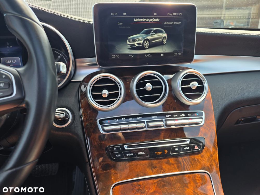 Mercedes-Benz GLC - 25