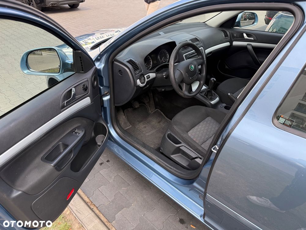 Skoda Octavia 1.6 TDI Ambiente - 8