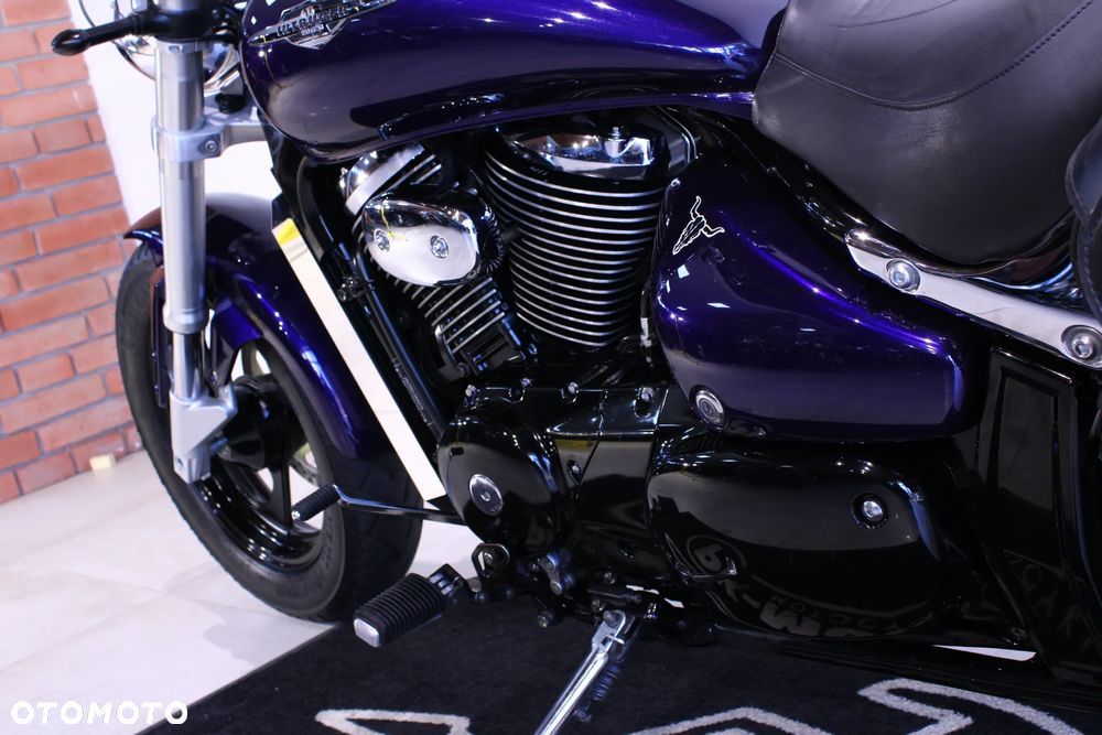 Suzuki Intruder - 25
