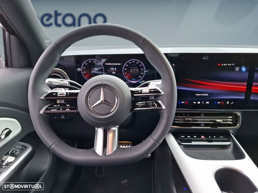 Mercedes-Benz GLB 250+ - 13