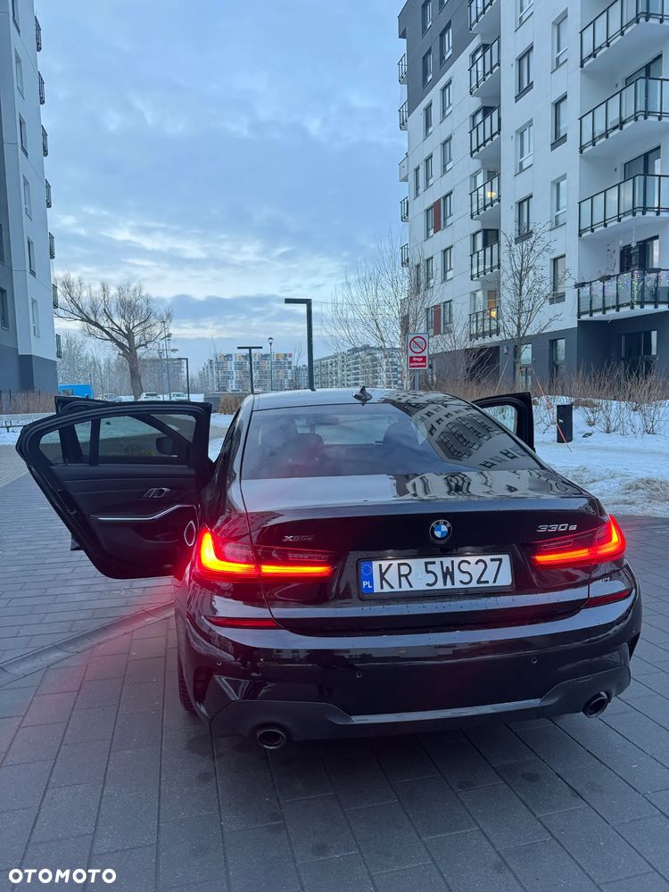 BMW Seria 3 320i Luxury Line - 4