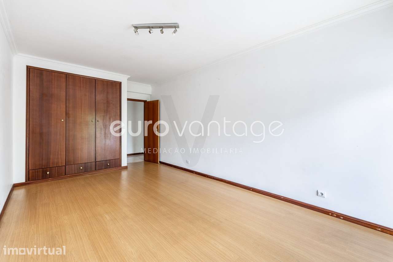 Apartamento T3 c/ Sótão & Parqueamento | Telheiro, Leiria - Grande imagem: 5/48