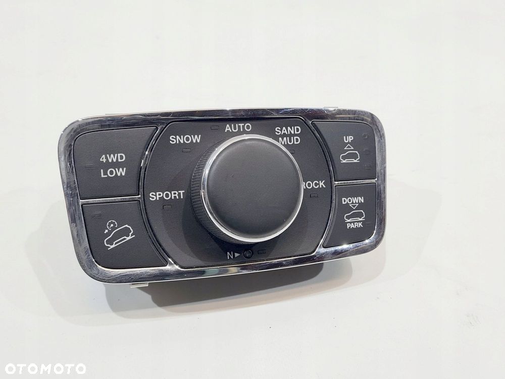 przełącznik napędu zawieszenia grand cherokee wk2 11r - 1