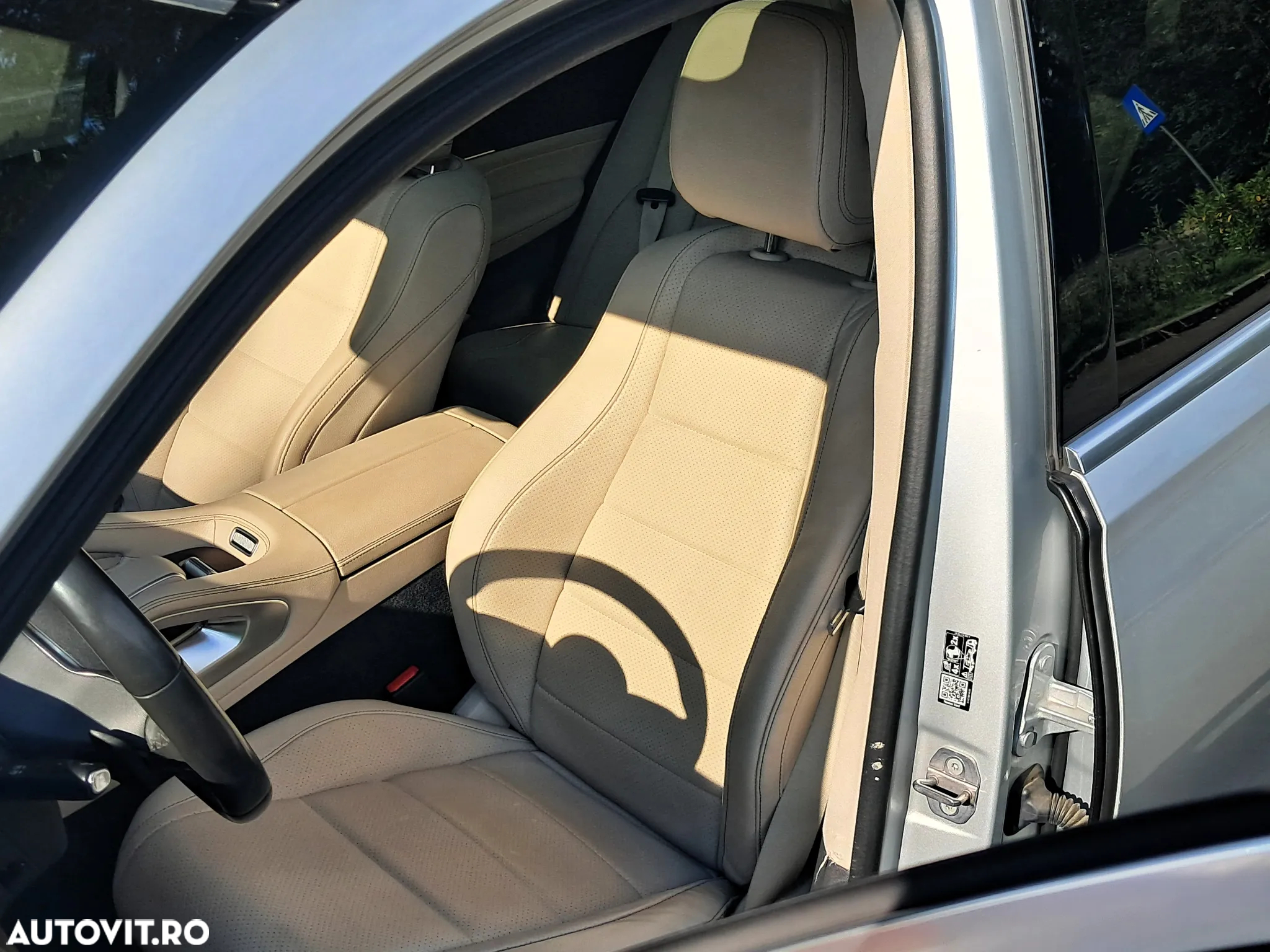 Mercedes-Benz GLE 350 d 4Matic 9G-TRONIC AMG Line - 14