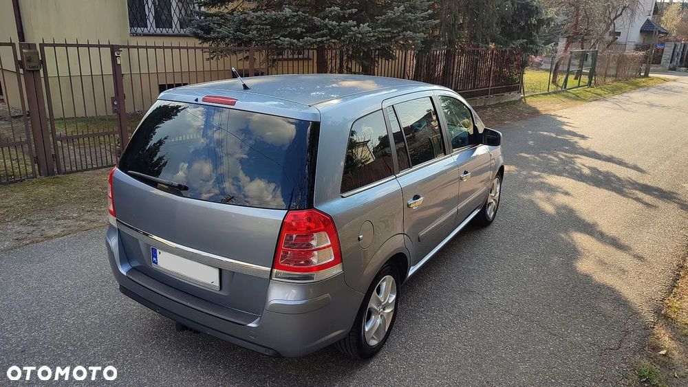 Opel Zafira 1.8 Selection - 11