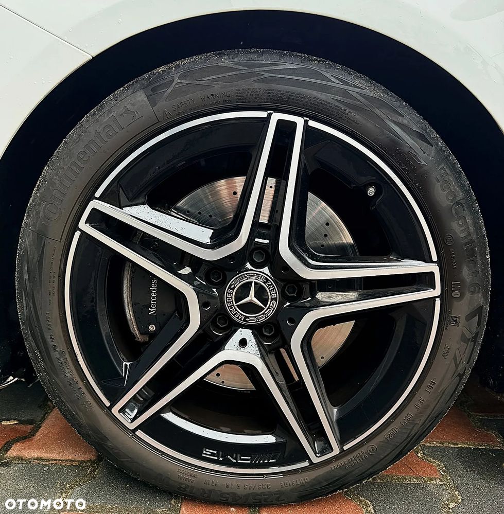 Mercedes-Benz CLA 200 AMG Line 7G-DCT - 16