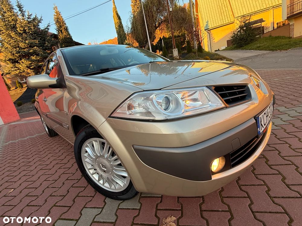 Renault Megane 1.6 16V Privilege - 12