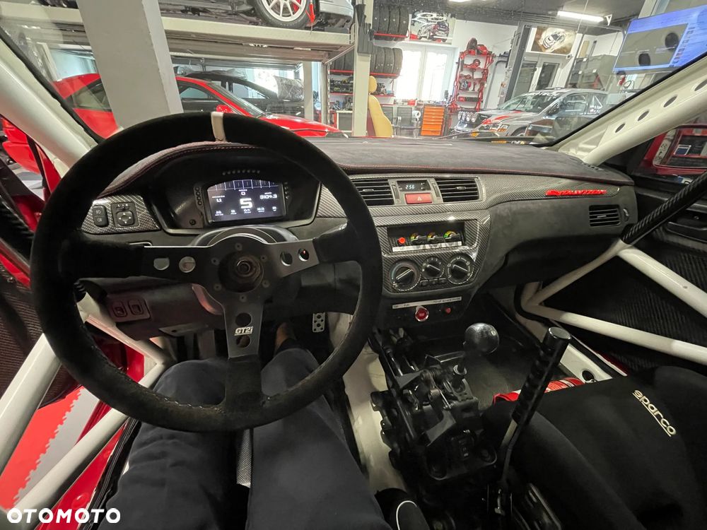 Mitsubishi Lancer Evolution - 15