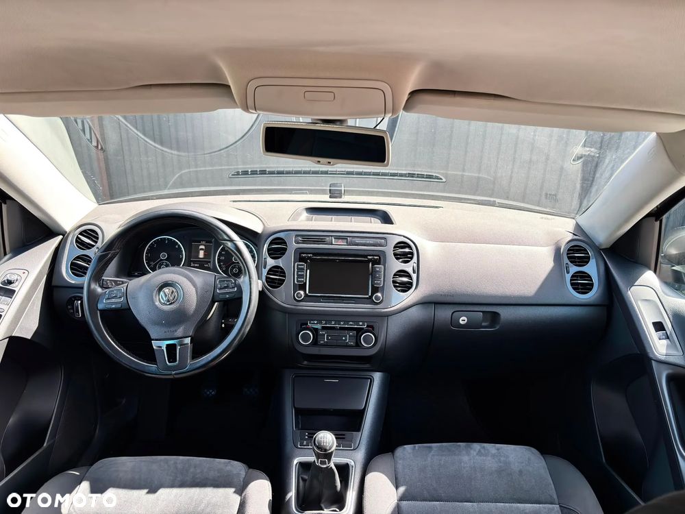 Volkswagen Tiguan 2.0 TDI 4Mot Perfectline R-Style - 13