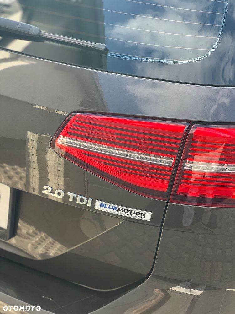 Volkswagen Passat 2.0 TDI SCR Highline DSG - 8