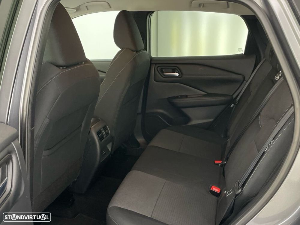 Nissan Qashqai 1.3 DIG-T N-Connecta - 12