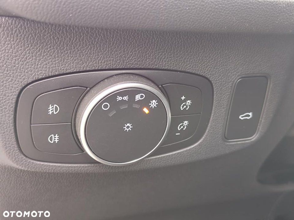 Ford Focus - 30