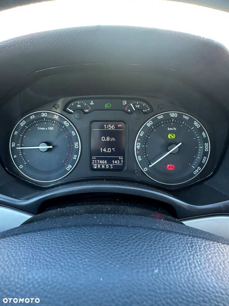 Skoda Octavia 2.0 TDI Ambiente DSG - 15