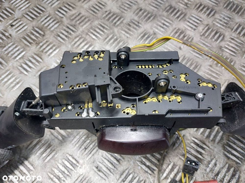 MANETKA PRZEŁĄCZNIK ZESPOLONY TAŚMA MERCEDES VITO W638 6384600049 - 6