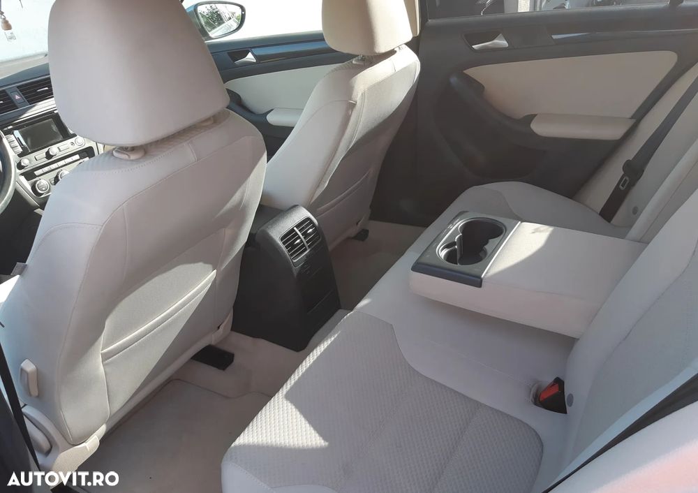 Volkswagen Jetta 1.6 TDI CR DPF Trendline - 5