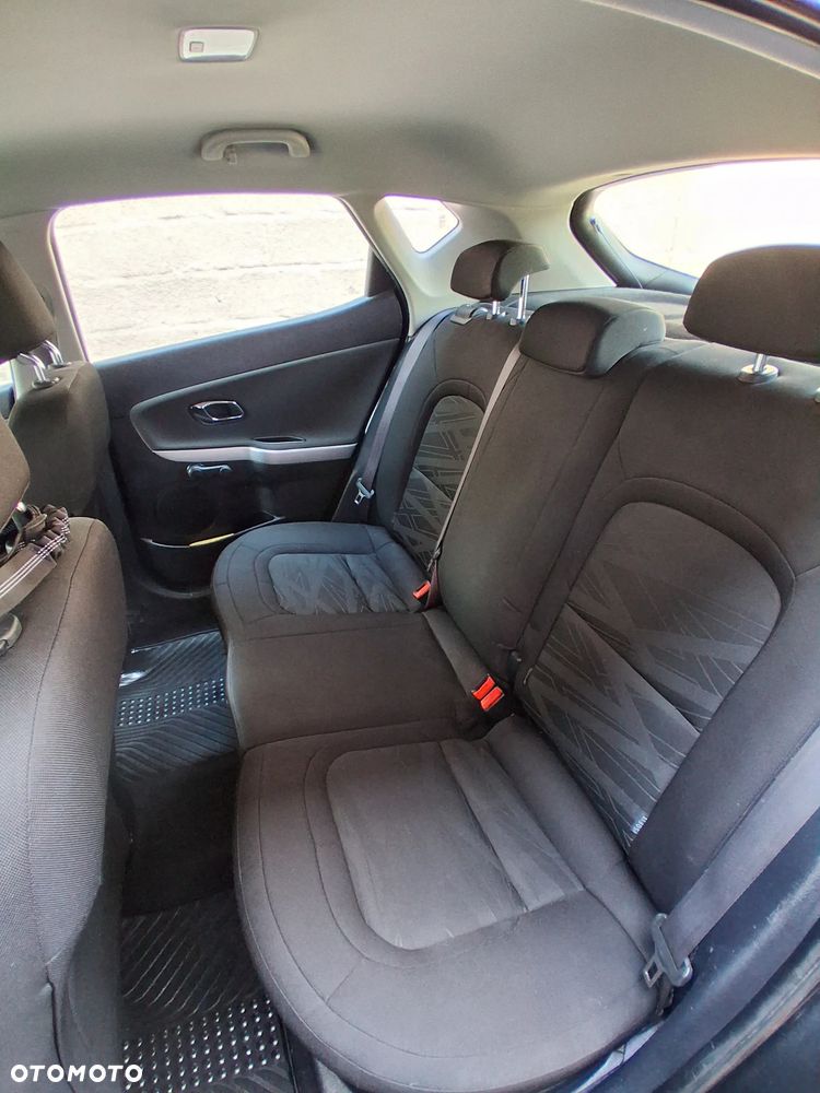 Kia Ceed 1.6 GDI L - 7